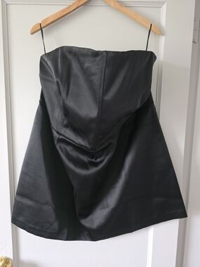 H&M Classic Black Strapless Mini